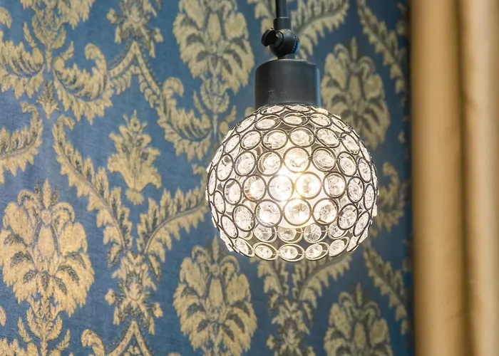 Magic In Downtown Apartment